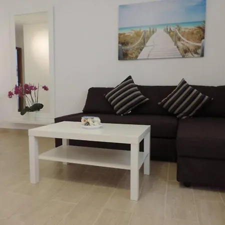 Blue Turtle Apartment, Next To The Apartamento